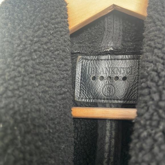 Blank NYC great moto jacket with faux leather arms and cool design - Picture 2 of 5